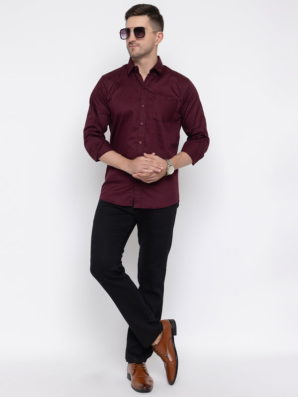 Men Regular Fit Solid Spread Collar Casual Shirt